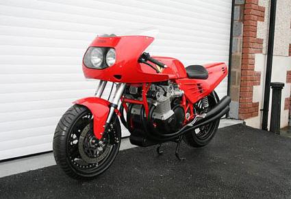 مزاد علني على دراجة فيراري 900 